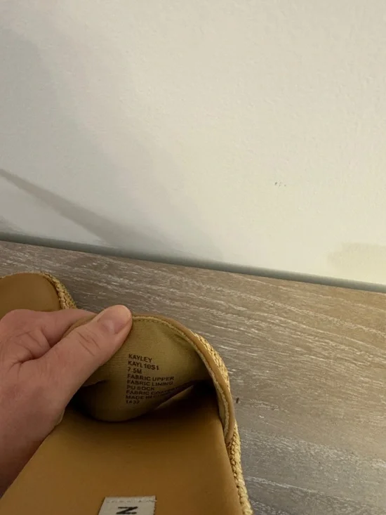 Steve Madden Tan Woven raffia Slide Mules with Gold Accent - Picture 11 of 11